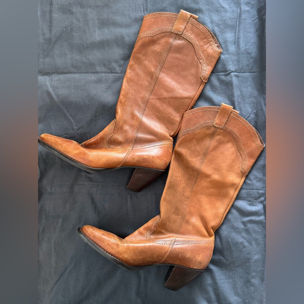 Warm Tan Leather Heeled Boots with Pointed Toe